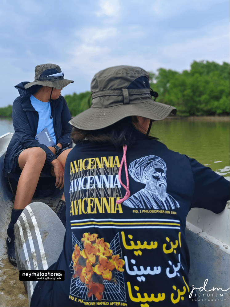 Avicennia Noir shirt
